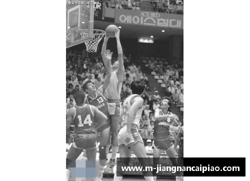 今日NBA精彩瞬间：超强扣篮、绝地反击与关键三分，全程回顾！